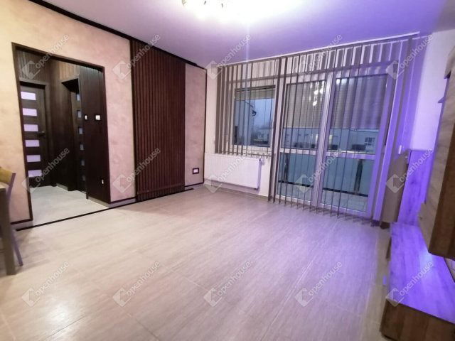 Eladó téglalakás, Vámosszabadin 76.9 M Ft, 3 szobás