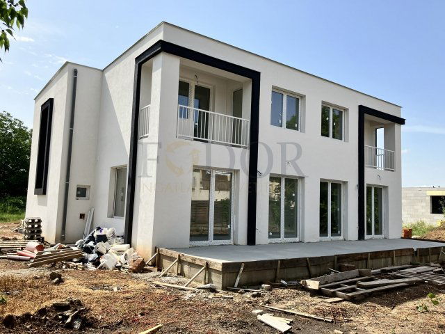 Eladó ikerház, Budapesten, XVIII. kerületben 129.9 M Ft, 5 szobás