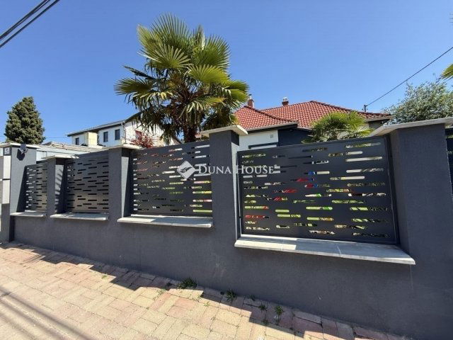 Eladó családi ház, Érden 109.9 M Ft, 6 szobás