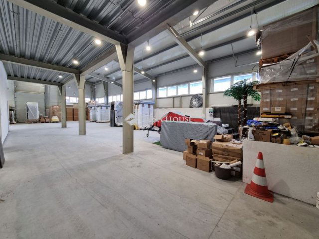 Eladó ipari ingatlan, Solymáron, Arany János utcában 250 M Ft