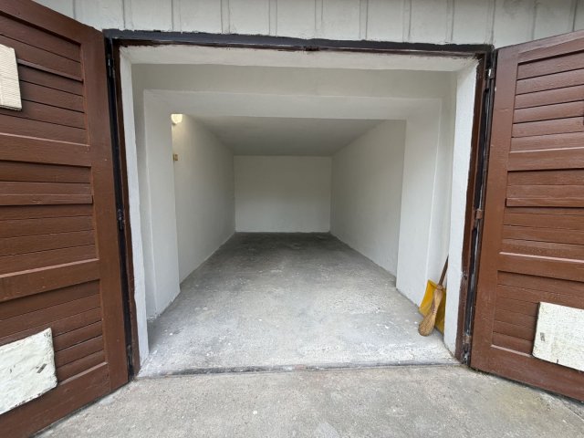 Kiadó garázs, Debrecenben 35 E Ft / hó / költözzbe.hu