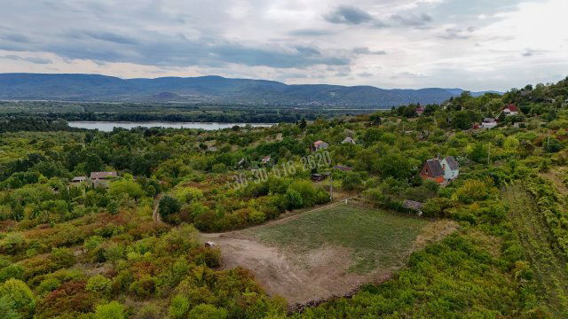 Eladó telek, Vácon 11.5 M Ft / költözzbe.hu