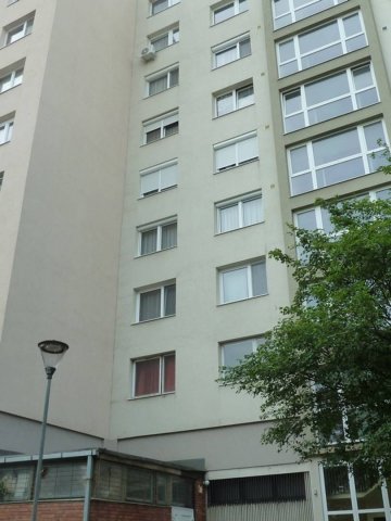 Eladó panellakás, Veszprémben 57 M Ft, 3 szobás