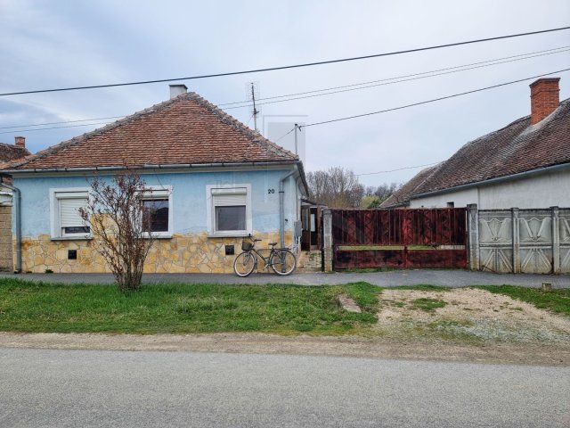 Eladó családi ház, Meggyeskovácsin 17.9 M Ft, 3 szobás