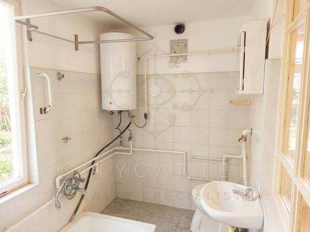 Eladó családi ház, Előszálláson 24.9 M Ft, 1+1 szobás