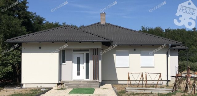 Eladó családi ház, Kecskeméten 61 M Ft, 4 szobás