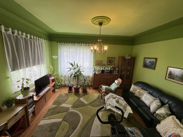 Eladó családi ház, Ürömön 145.9 M Ft, 3 szobás