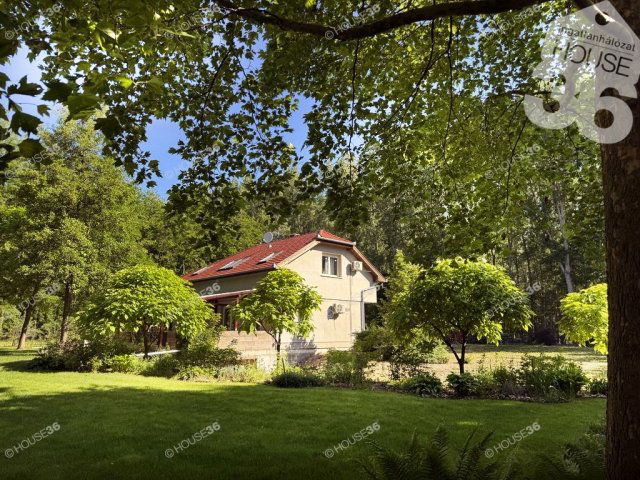 Eladó családi ház, Kecskeméten 93 M Ft, 4 szobás