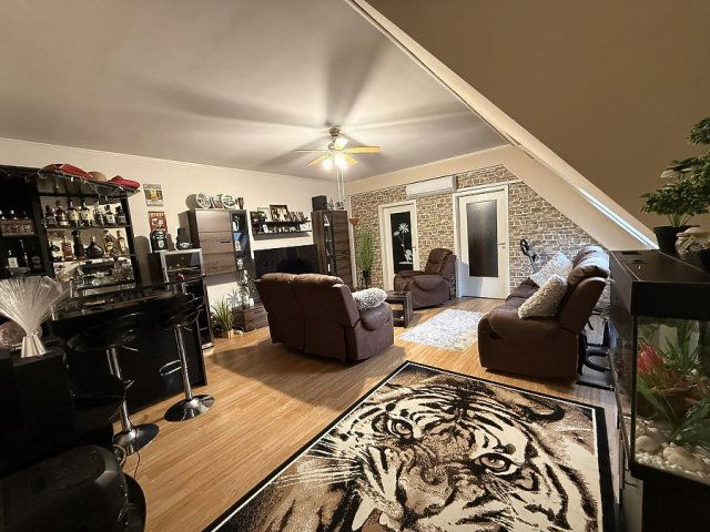 Eladó téglalakás, Budapesten, IV. kerületben, Árpád úton