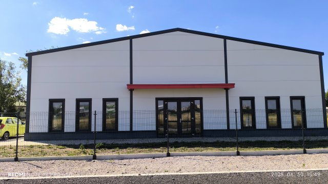 Eladó ipari ingatlan, Szolnokon 500 M Ft / költözzbe.hu