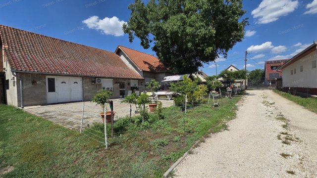Eladó családi ház, Kerekegyházán 85 M Ft, 3 szobás