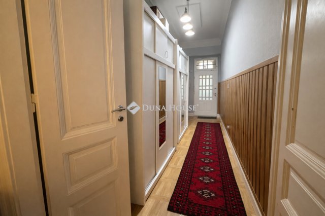 Eladó téglalakás, Budapesten, XIII. kerületben 97 M Ft, 1 szobás
