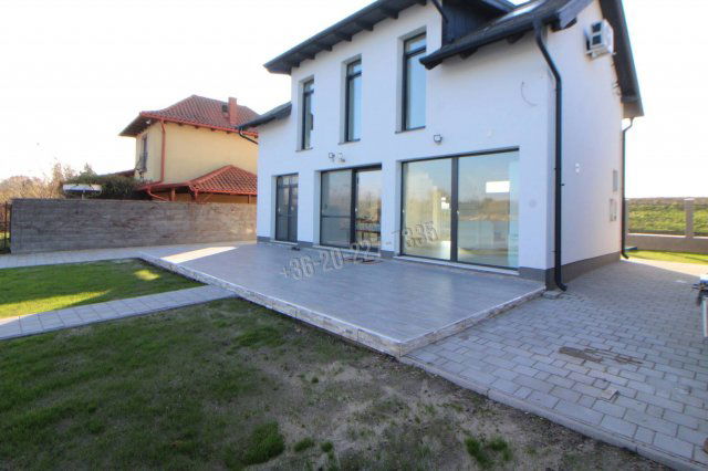 Eladó nyaraló, Szigetbecsén 195 M Ft, 3 szobás