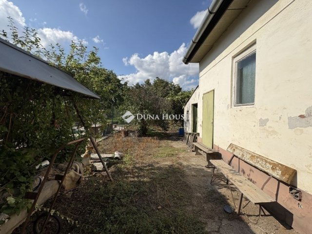 Eladó családi ház, Budapesten, XVIII. kerületben 65.9 M Ft