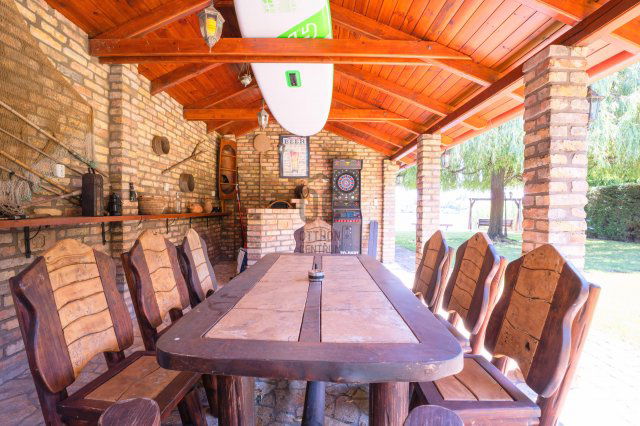 Eladó nyaraló, Ráckevén 219.9 M Ft, 3 szobás