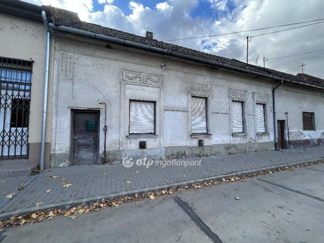 Eladó családi ház, Kocséren 17.9 M Ft, 1+2 szobás