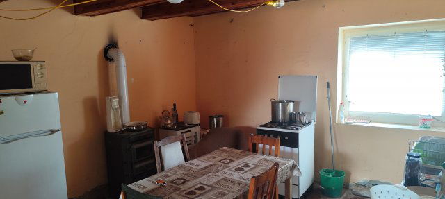 Eladó családi ház, Pakodon 9.9 M Ft, 2 szobás