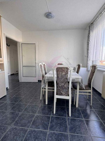 Eladó panellakás, Debrecenben 72.9 M Ft, 3 szobás