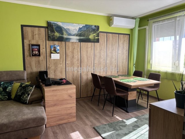 Eladó panellakás, Budaörsön 74.9 M Ft, 1+2 szobás