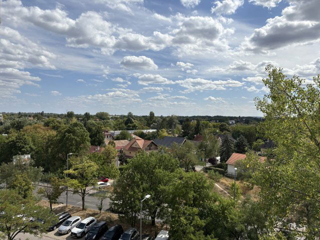 Eladó panellakás, Budapesten, III. kerületben 66.9 M Ft