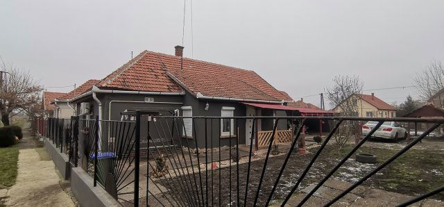 Eladó családi ház, Jászárokszálláson 16.9 M Ft, 3 szobás