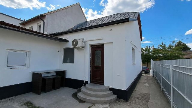 Eladó családi ház, Budapesten, XV. kerületben 102 M Ft, 3 szobás