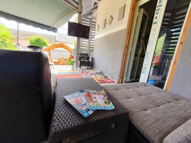 Eladó családi ház, Tiszakécskén 72 M Ft, 6 szobás