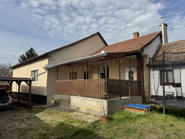 Eladó családi ház, Hevesen 37 M Ft, 3 szobás