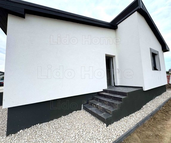 Eladó családi ház, Balatonszabadiban 89.9 M Ft, 3 szobás