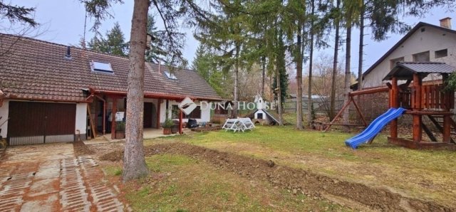 Eladó nyaraló, Orfűn 34.99 M Ft, 3 szobás / költözzbe.hu