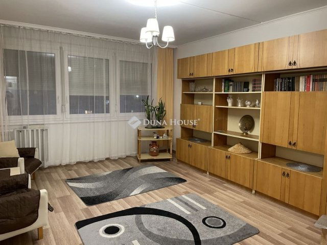 Eladó panellakás, Budapesten, VIII. kerületben 73 M Ft, 2 szobás