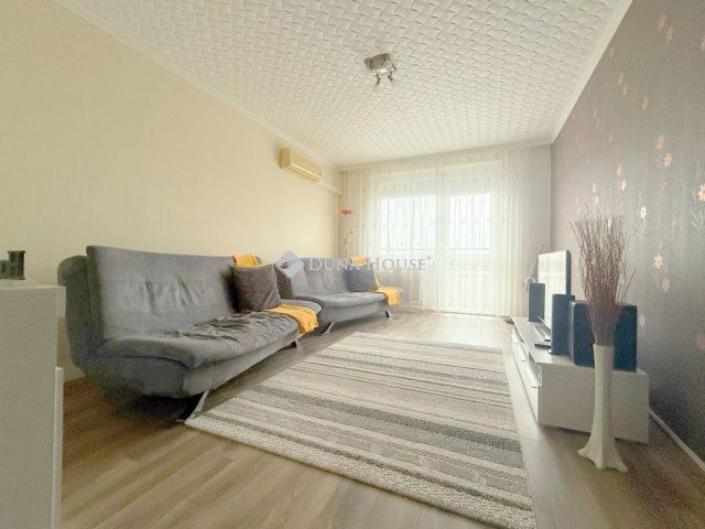 Eladó panellakás, Debrecenben 66.99 M Ft, 3 szobás