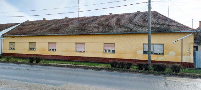 Eladó családi ház, Békésen 29.9 M Ft, 5 szobás