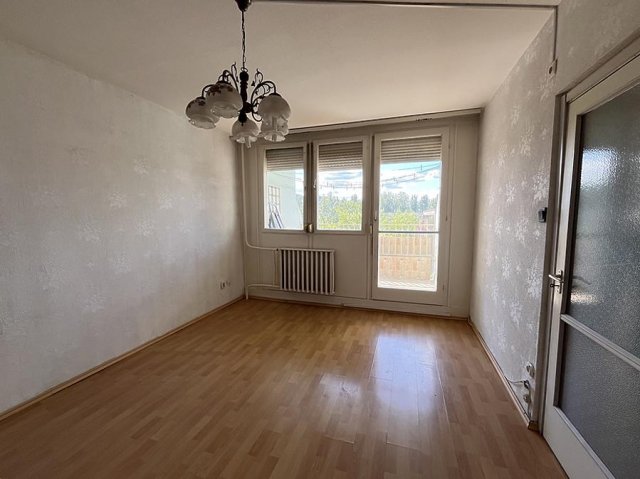 Eladó panellakás, Budapesten, III. kerületben 69.9 M Ft
