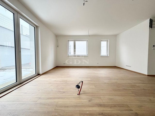 Eladó téglalakás, Budaörsön 109.9 M Ft, 4 szobás