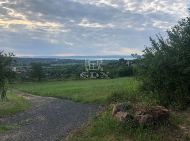 Eladó telek, Kőröshegyen 39 M Ft / költözzbe.hu