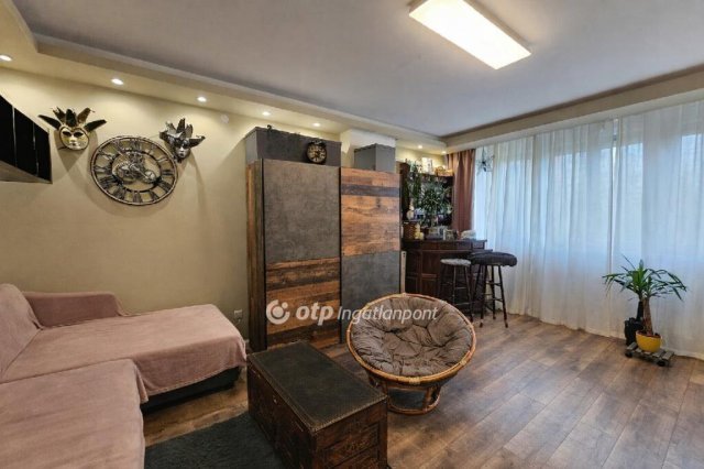 Eladó panellakás, Budapesten, XIV. kerületben 62.9 M Ft, 2 szobás