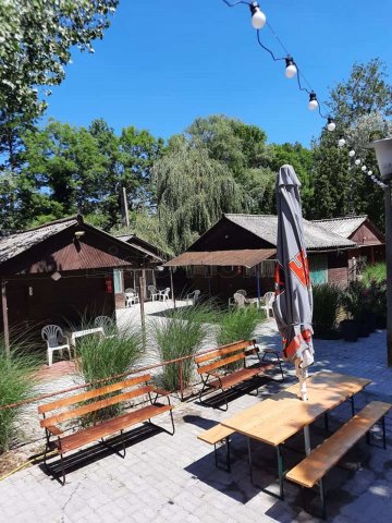 Eladó hotel, Balatonszárszón 315 M Ft, 15 szobás
