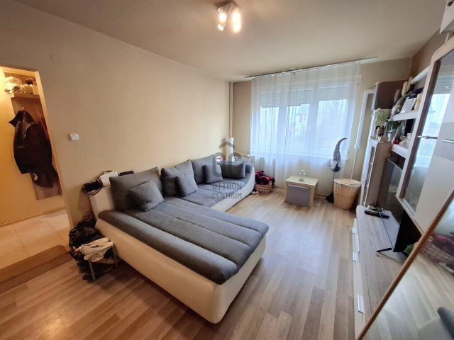 Eladó panellakás, Budapesten, XVIII. kerületben 45 M Ft, 2 szobás