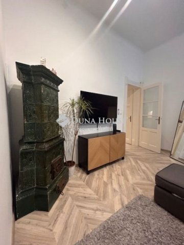 Eladó téglalakás, Budapesten, IX. kerületben 71.5 M Ft, 1 szobás