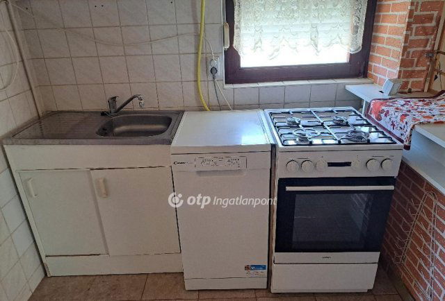 Eladó családi ház, Nagybörzsönyön 41 M Ft, 2+1 szobás