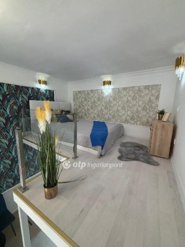 Eladó téglalakás, Budapesten, VII. kerületben 42.5 M Ft