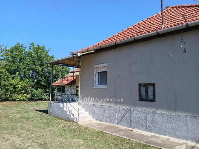 Eladó családi ház, Nagyfügeden 20.5 M Ft, 3+1 szobás