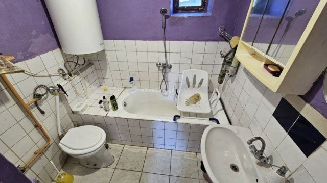 Eladó családi ház, Szabadbattyánban 29.99 M Ft, 3 szobás