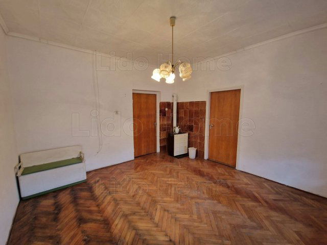 Eladó családi ház, Nyimen 38 M Ft, 8 szobás