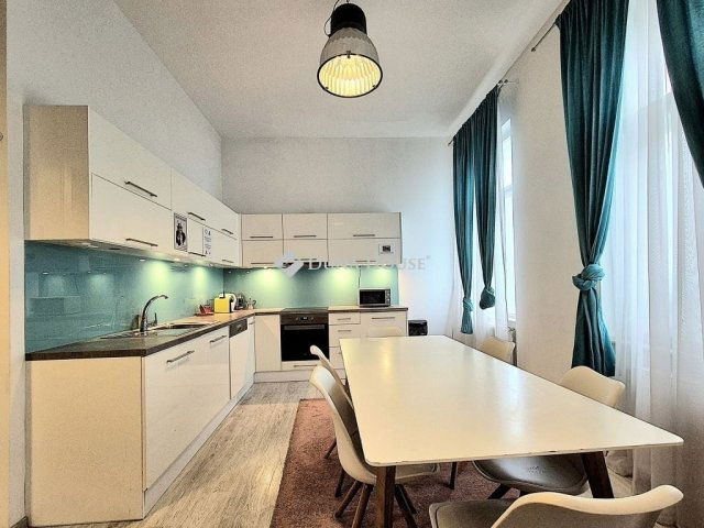 Eladó téglalakás, Budapesten, VI. kerületben 139.9 M Ft