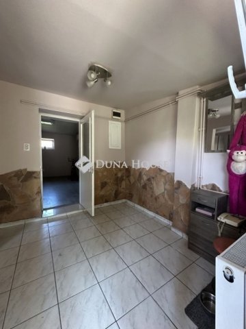 Eladó családi ház, Monoron 34.9 M Ft, 2 szobás