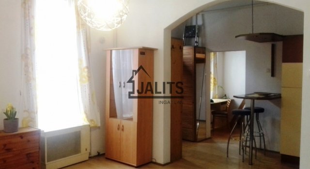 Kiadó téglalakás, albérlet, VI. kerületben, Hajós utcában