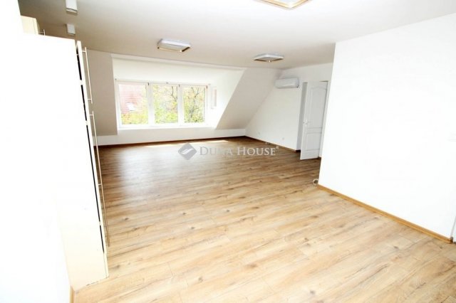 Eladó téglalakás, Kecskeméten 110 M Ft, 5 szobás