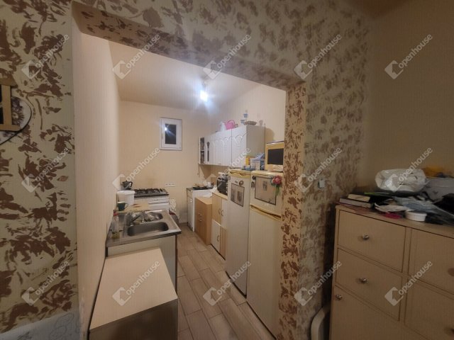 Eladó családi ház, Süttőn 29.9 M Ft, 2 szobás